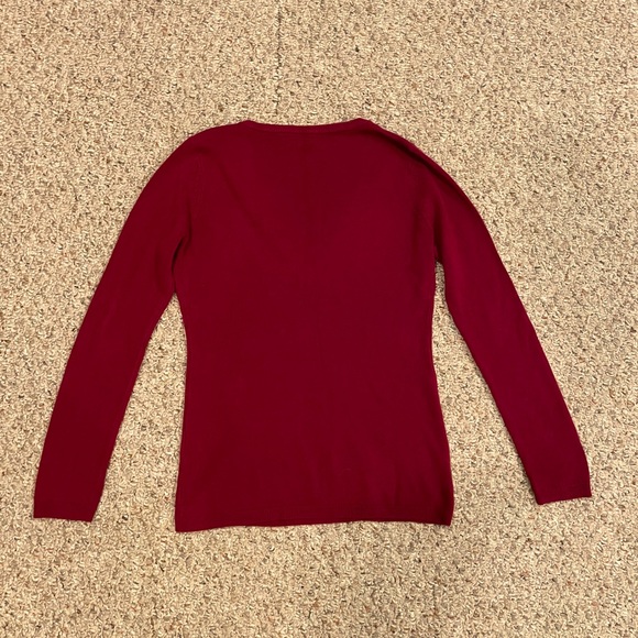 New York & Company Raspberry V-Neck Sweater Small - Picture 2 of 2
